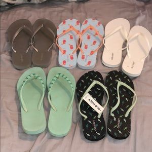 old navy flip flops